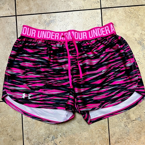 Under Armour Shorts - Picture 1 of 2